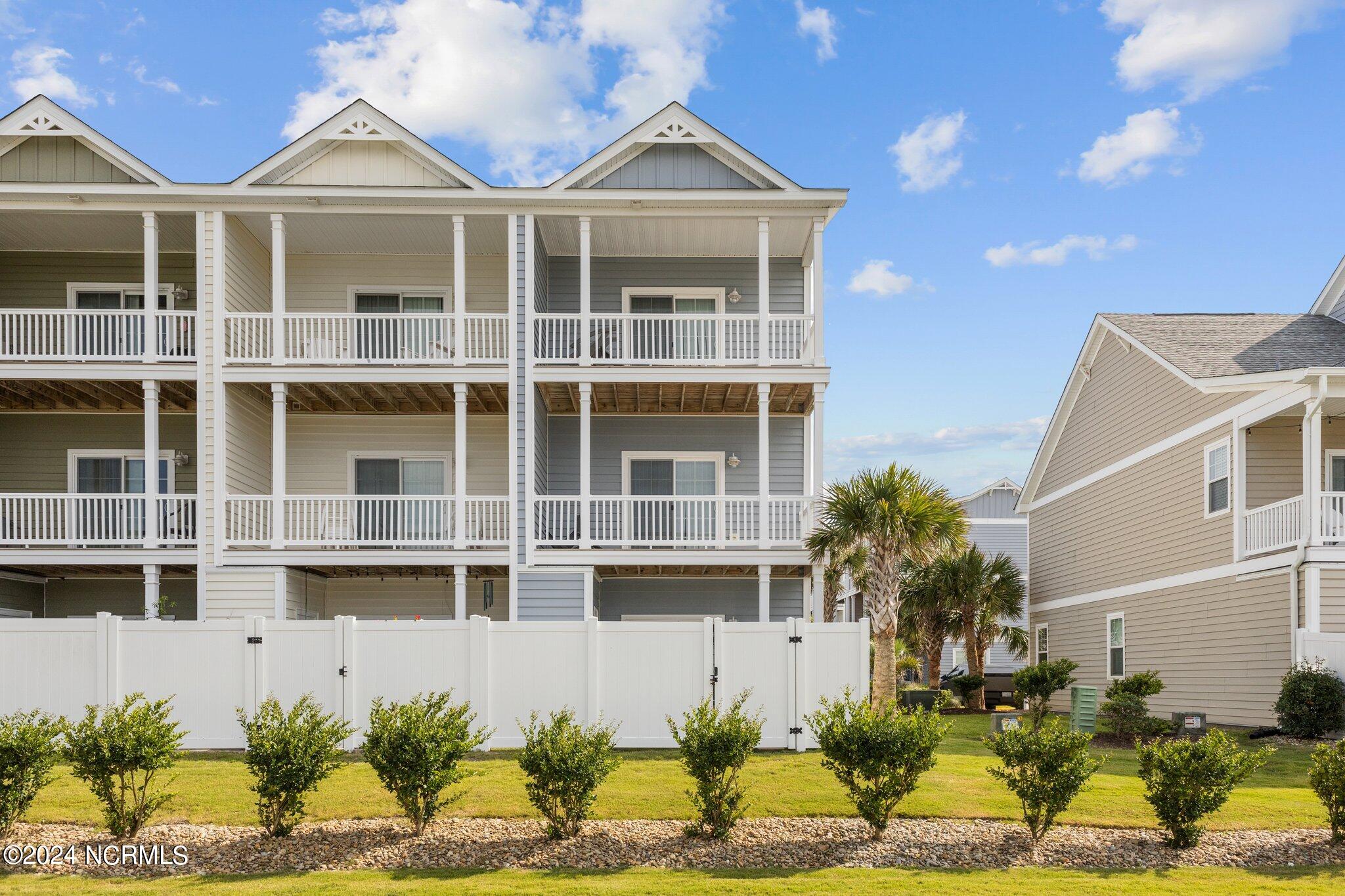 2800 W Fort Macon Road 51