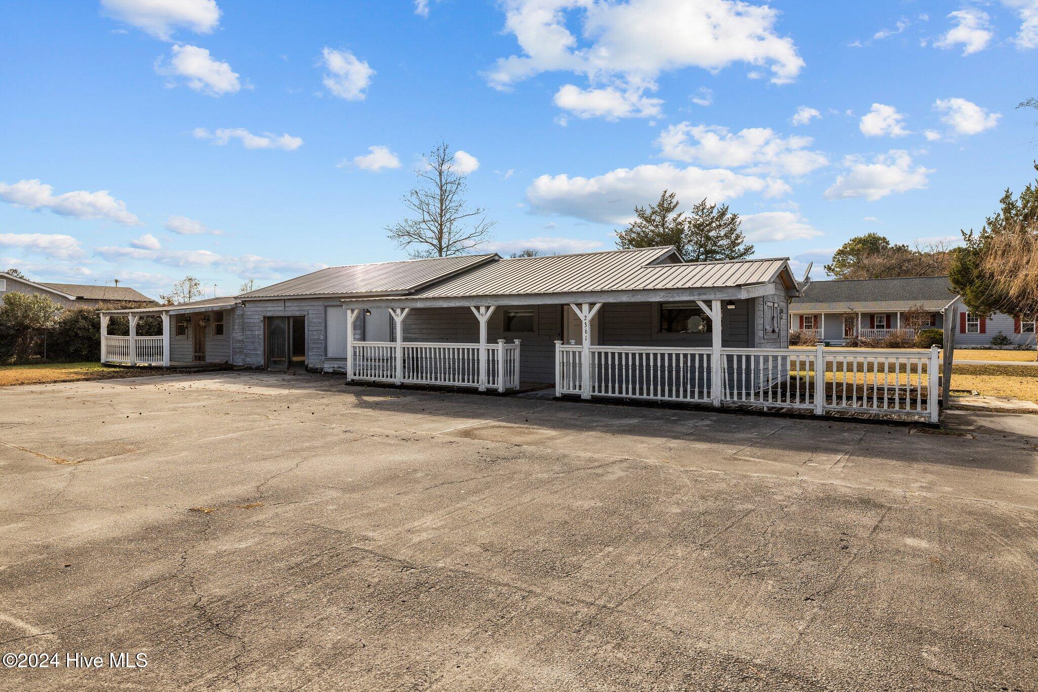 2361 Highway 101