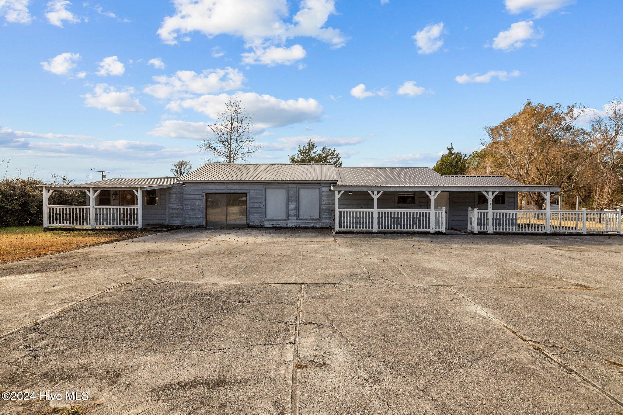 2361 Highway 101