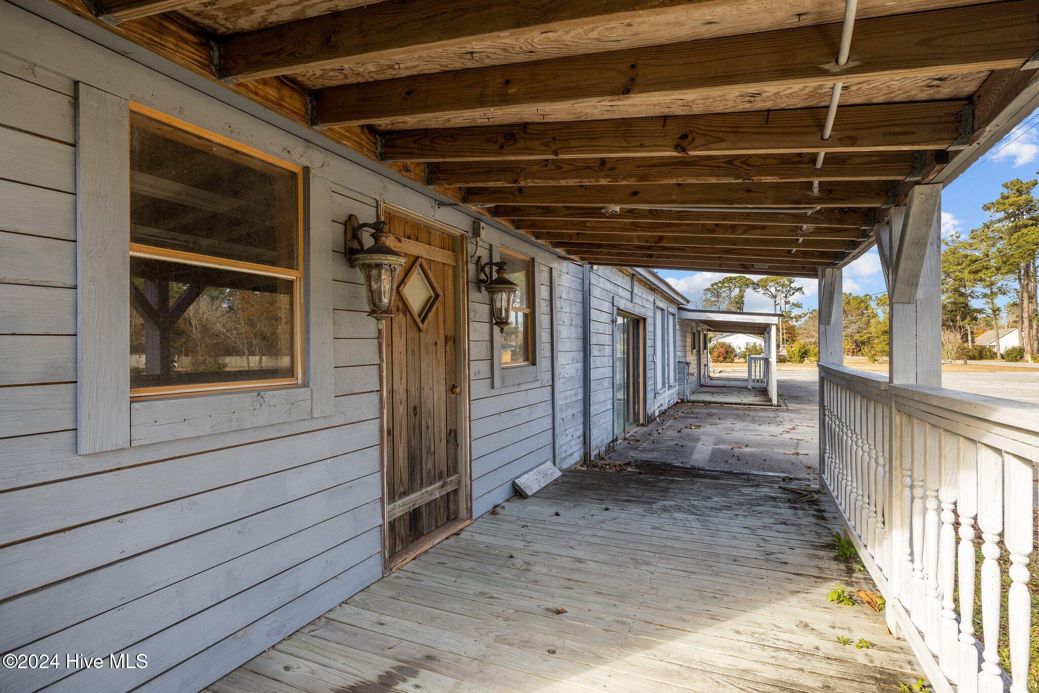 2361 Highway 101