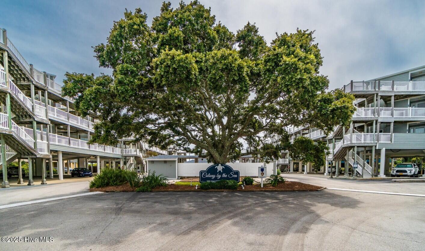 855 Salter Path Road 207