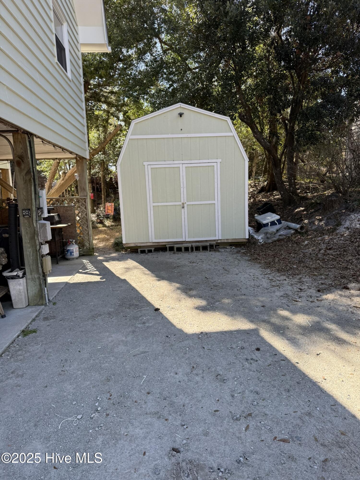 7301 Canal Drive