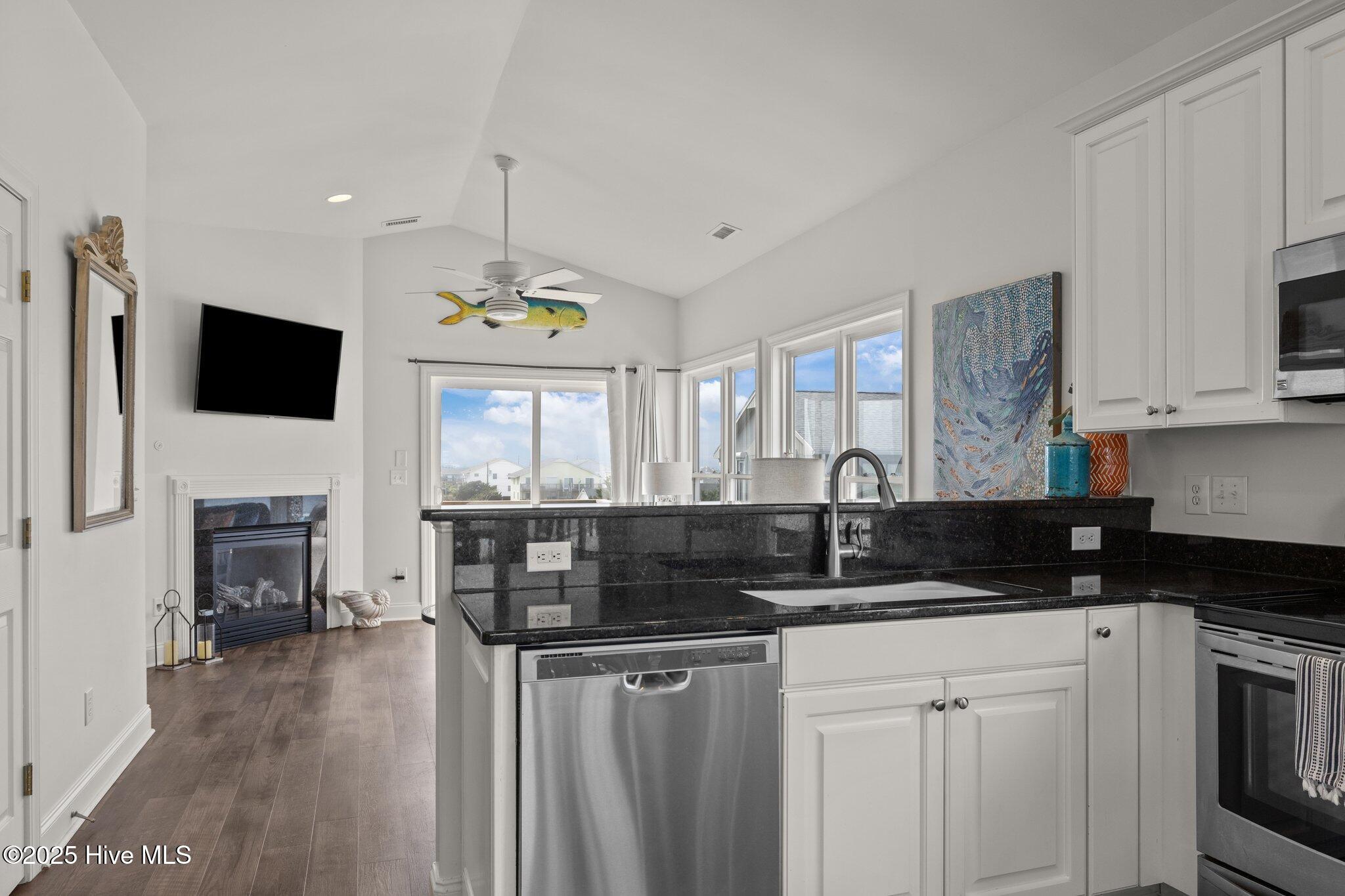 106 Willis Avenue A