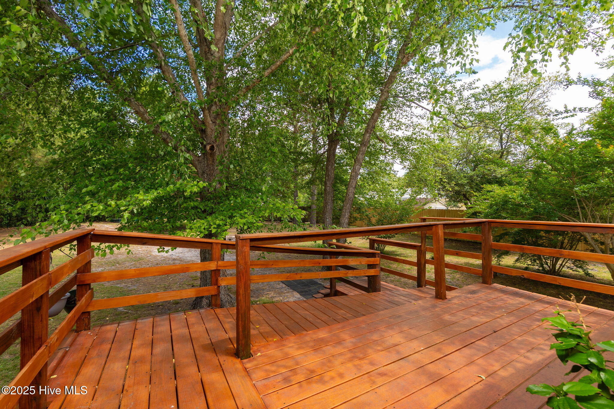 23 Creekside Woods Drive