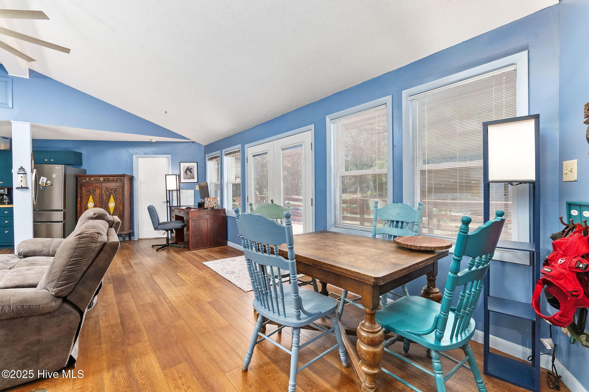 23 Creekside Woods Drive