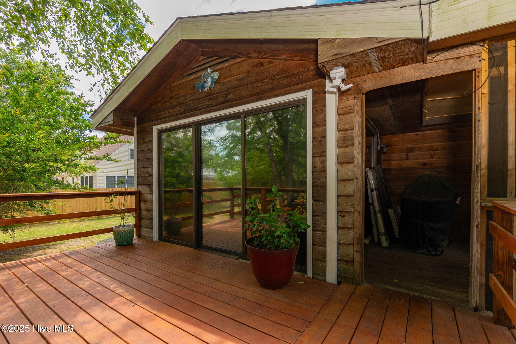 23 Creekside Woods Drive
