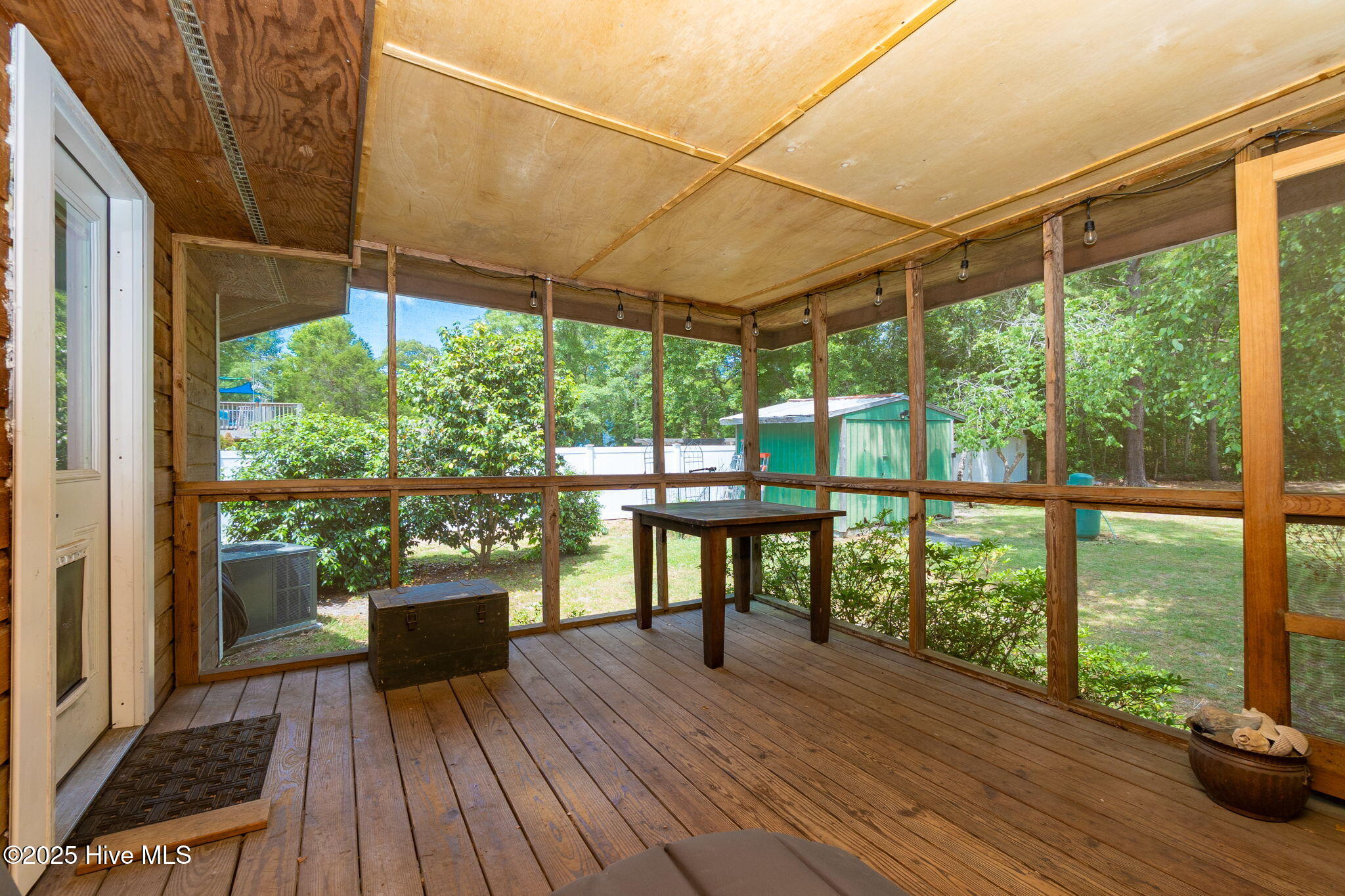 23 Creekside Woods Drive