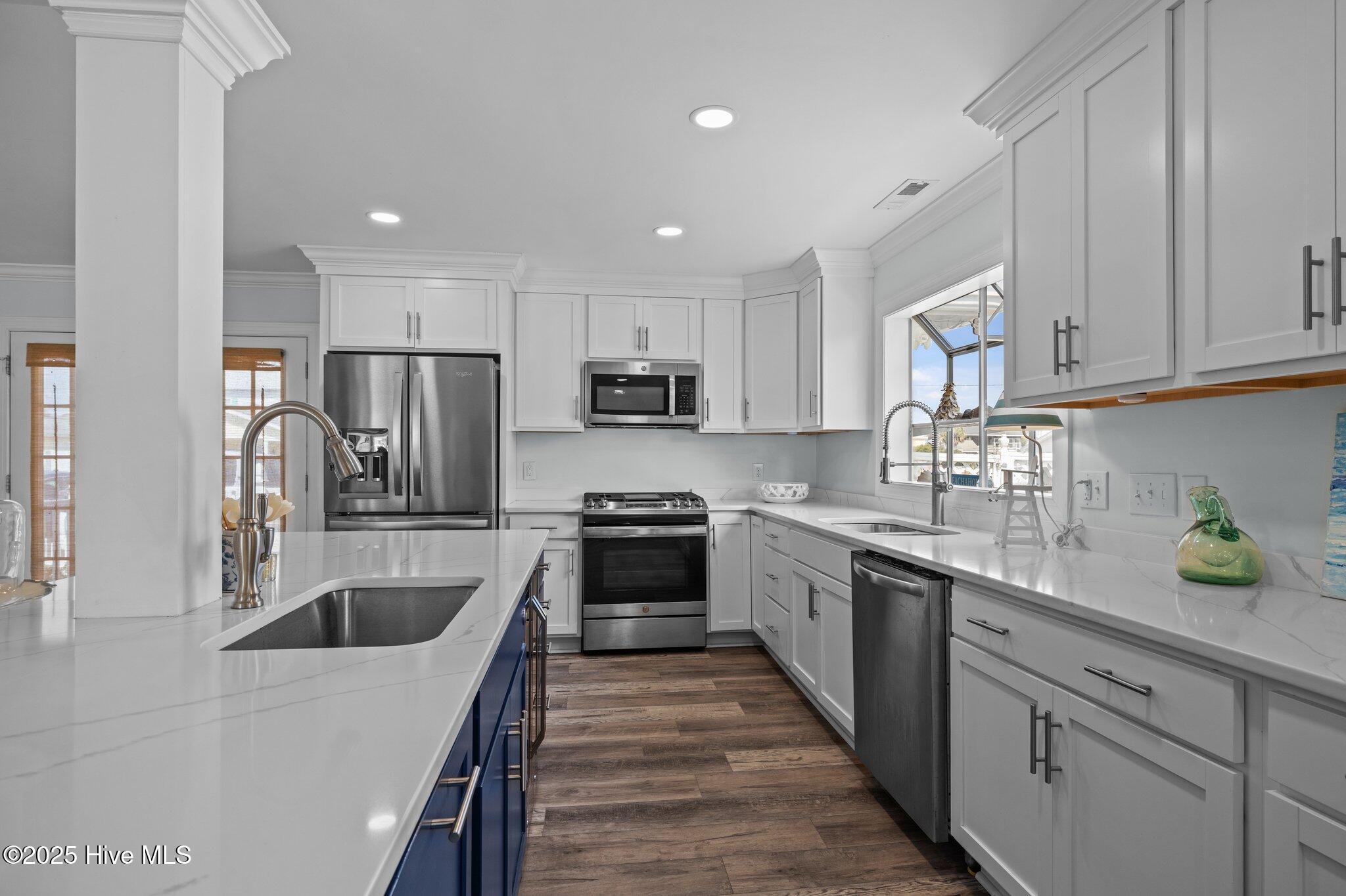 104 Bayview Boulevard