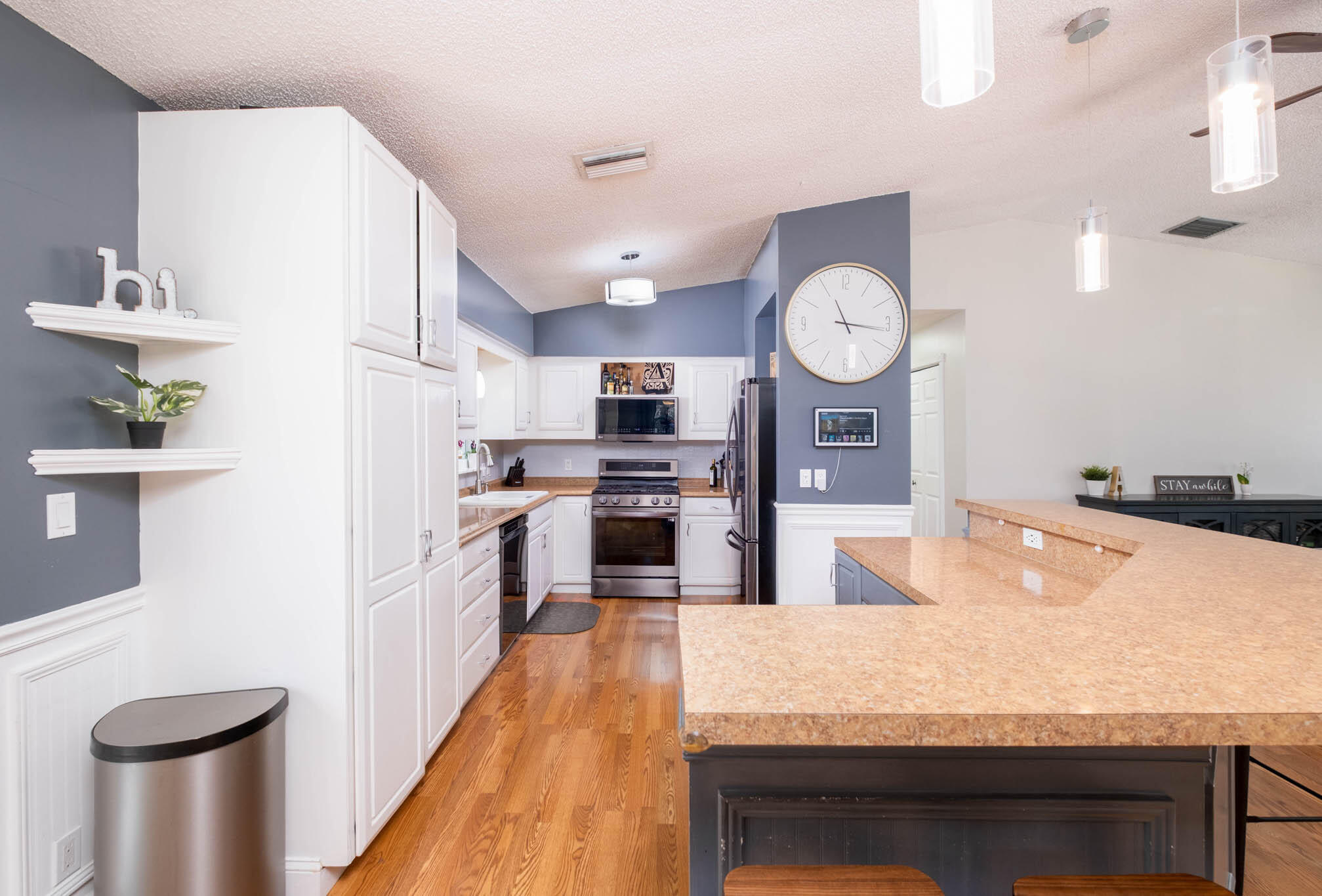 112 Peace Avenue