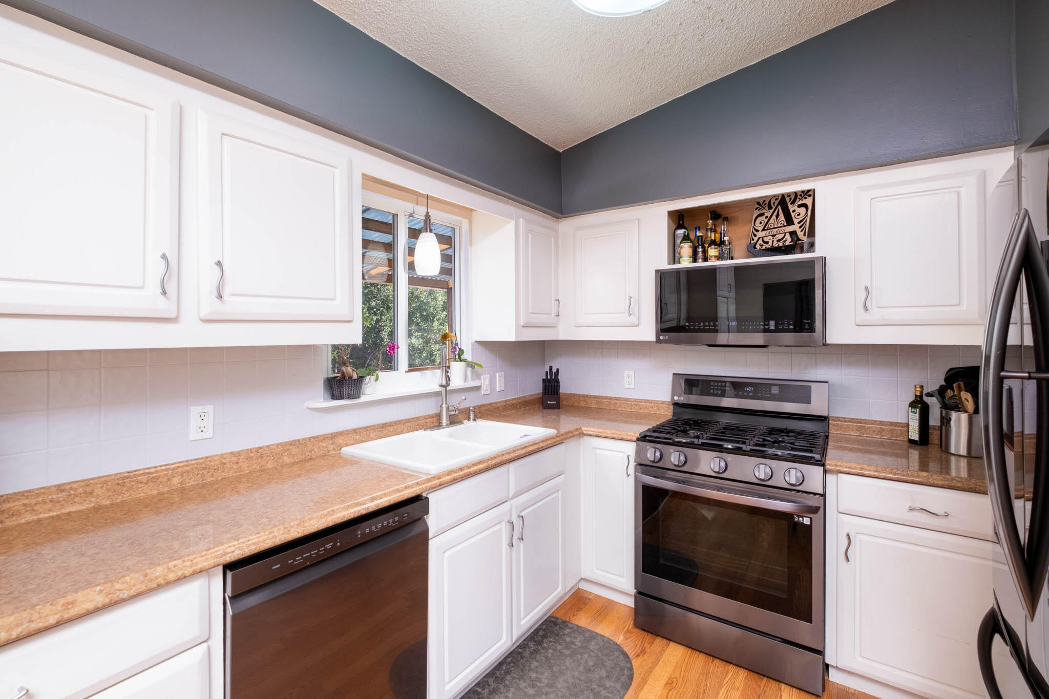 112 Peace Avenue