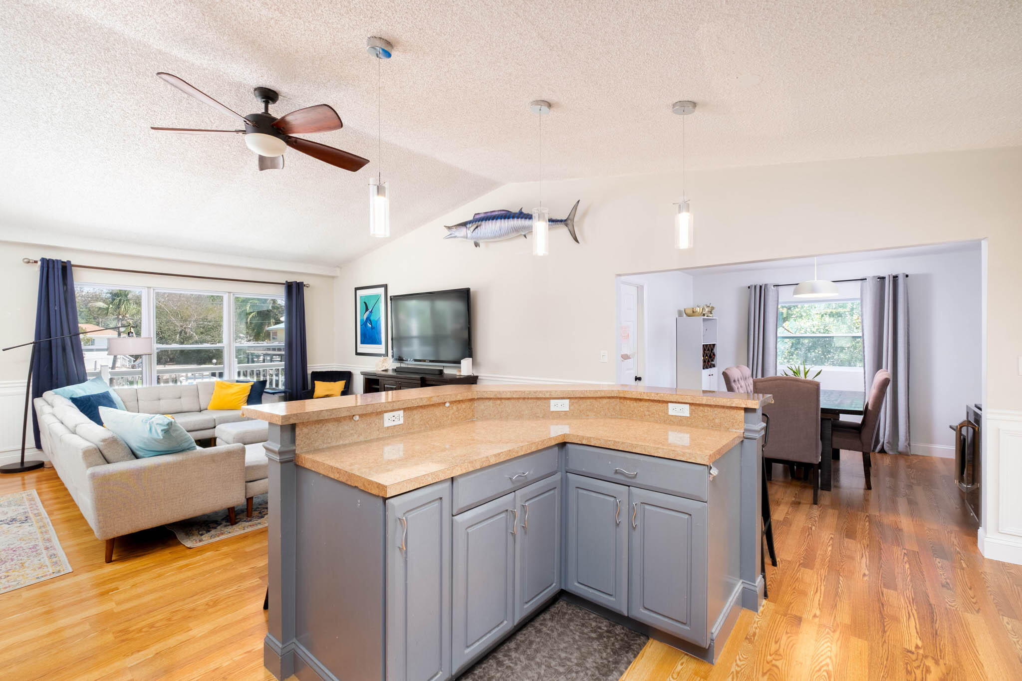 112 Peace Avenue