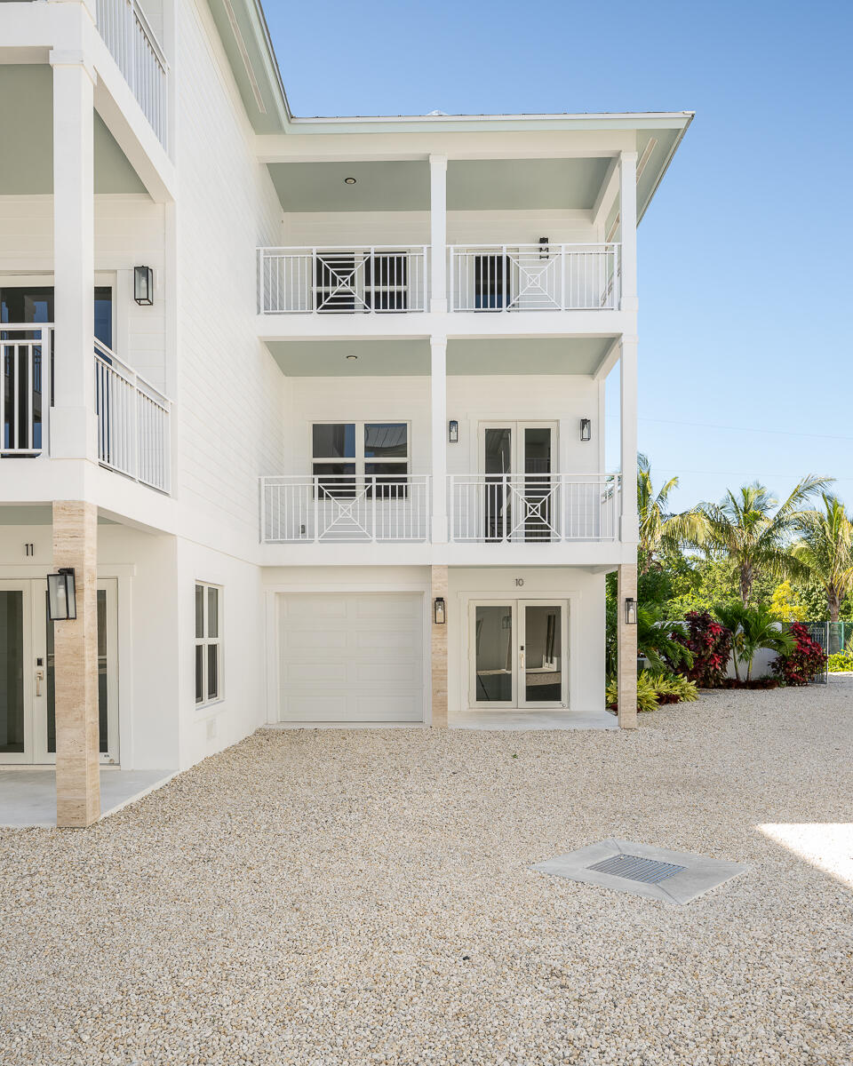 84745 Old Highway Unit: 10