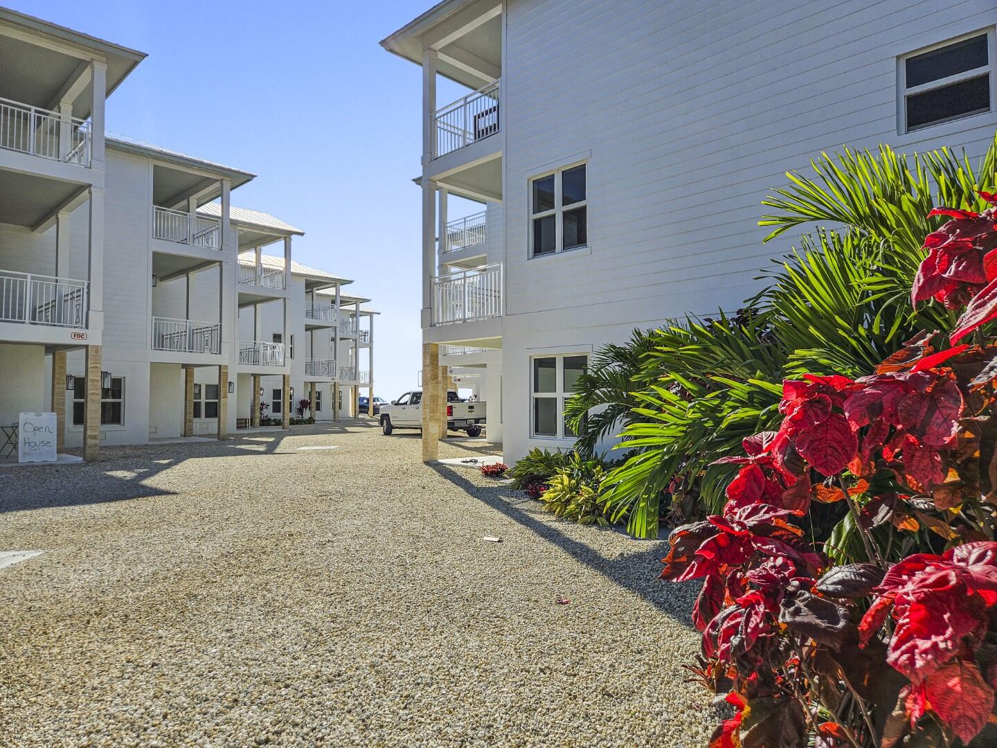 84745 Old Highway Unit: 10