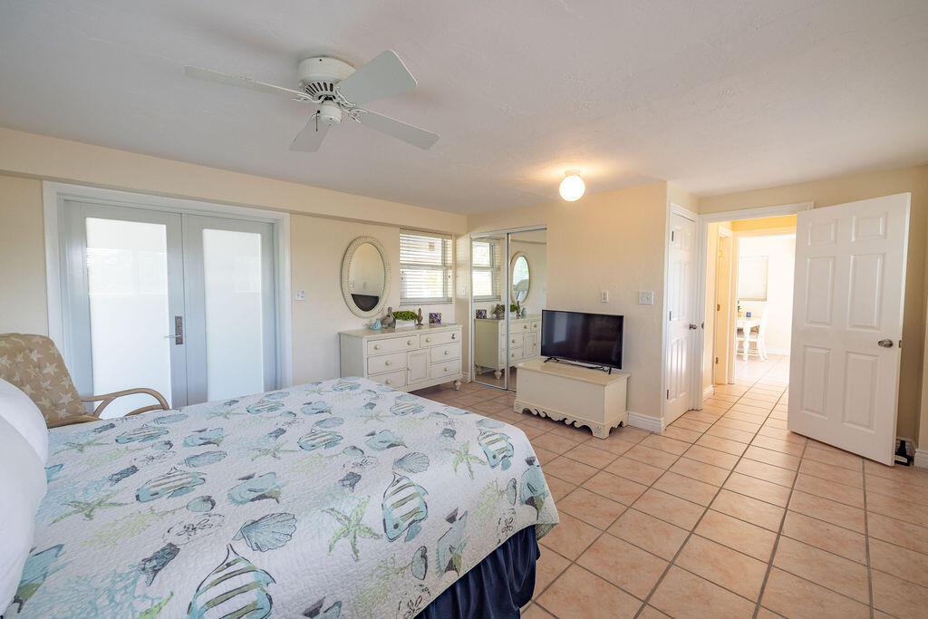 439 Palm Drive Drive