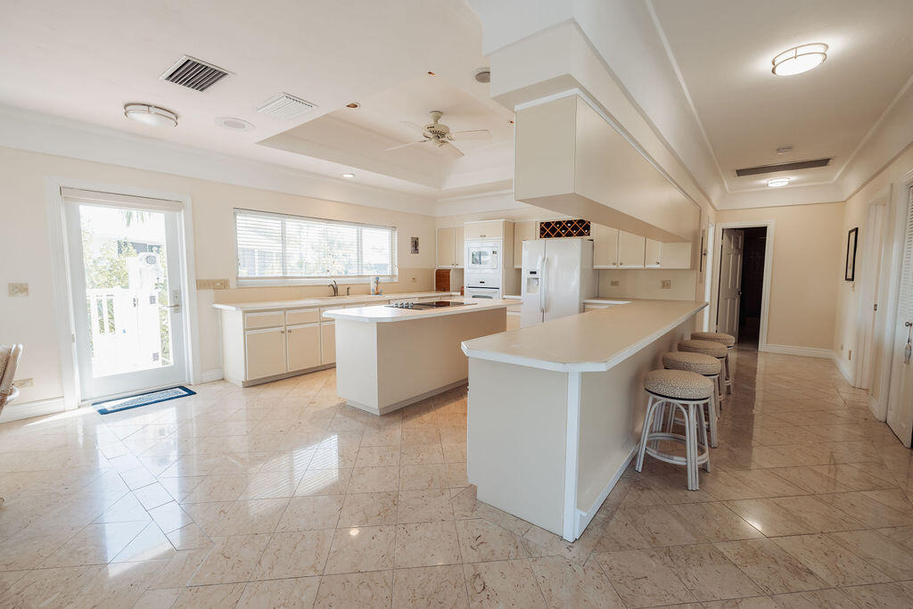 439 Palm Drive Drive