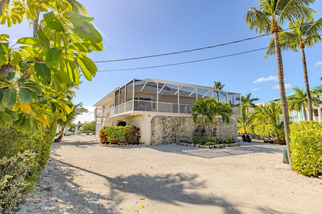 439 Palm Drive Drive