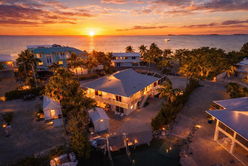 439 Palm Drive Drive