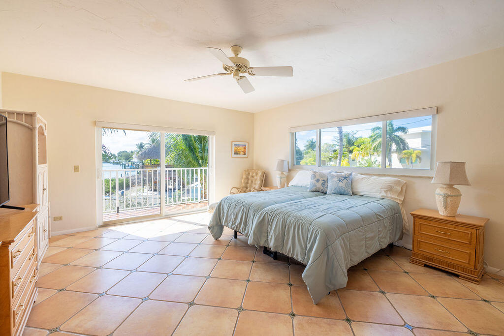 439 Palm Drive Drive