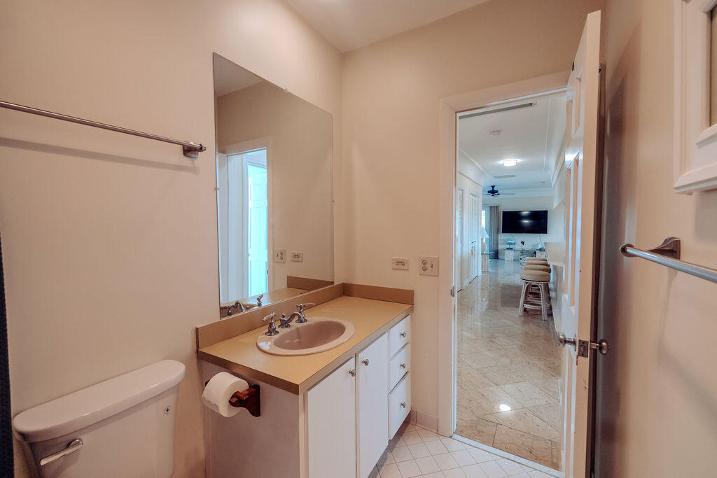 439 Palm Drive Drive