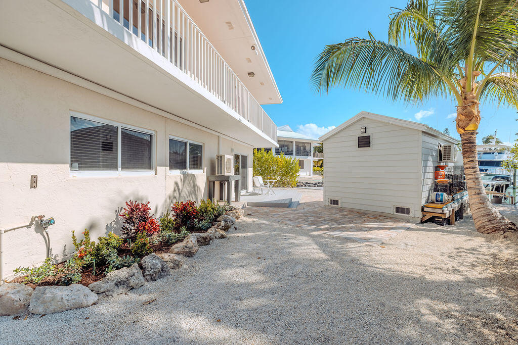 439 Palm Drive Drive