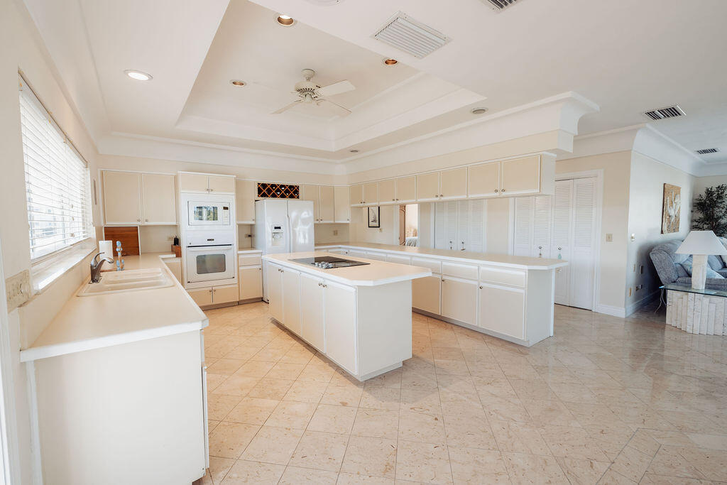 439 Palm Drive Drive