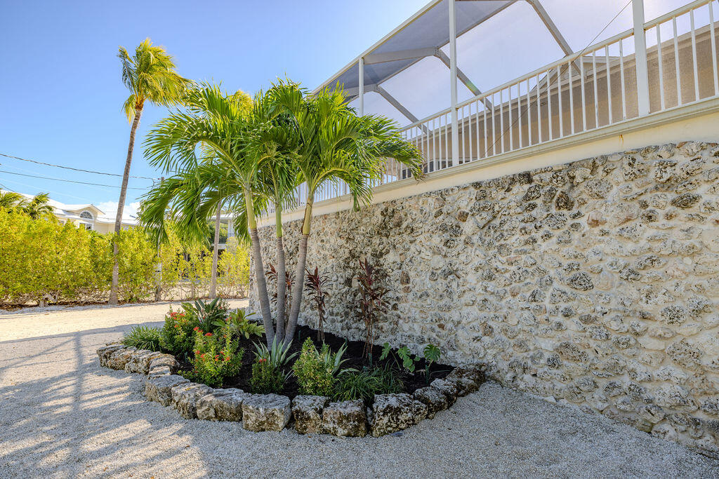 439 Palm Drive Drive