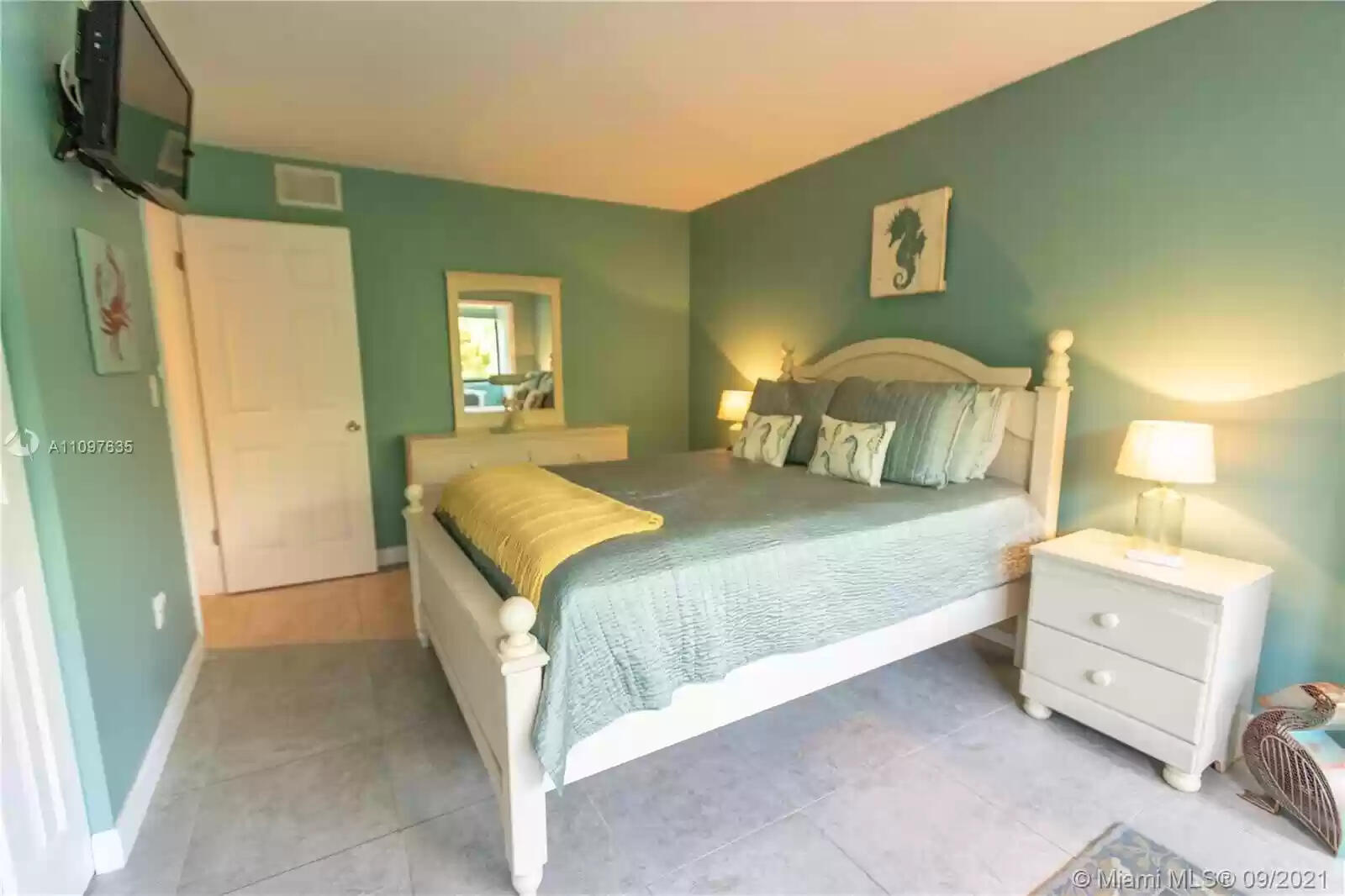 87465 Old Highway Unit: 105