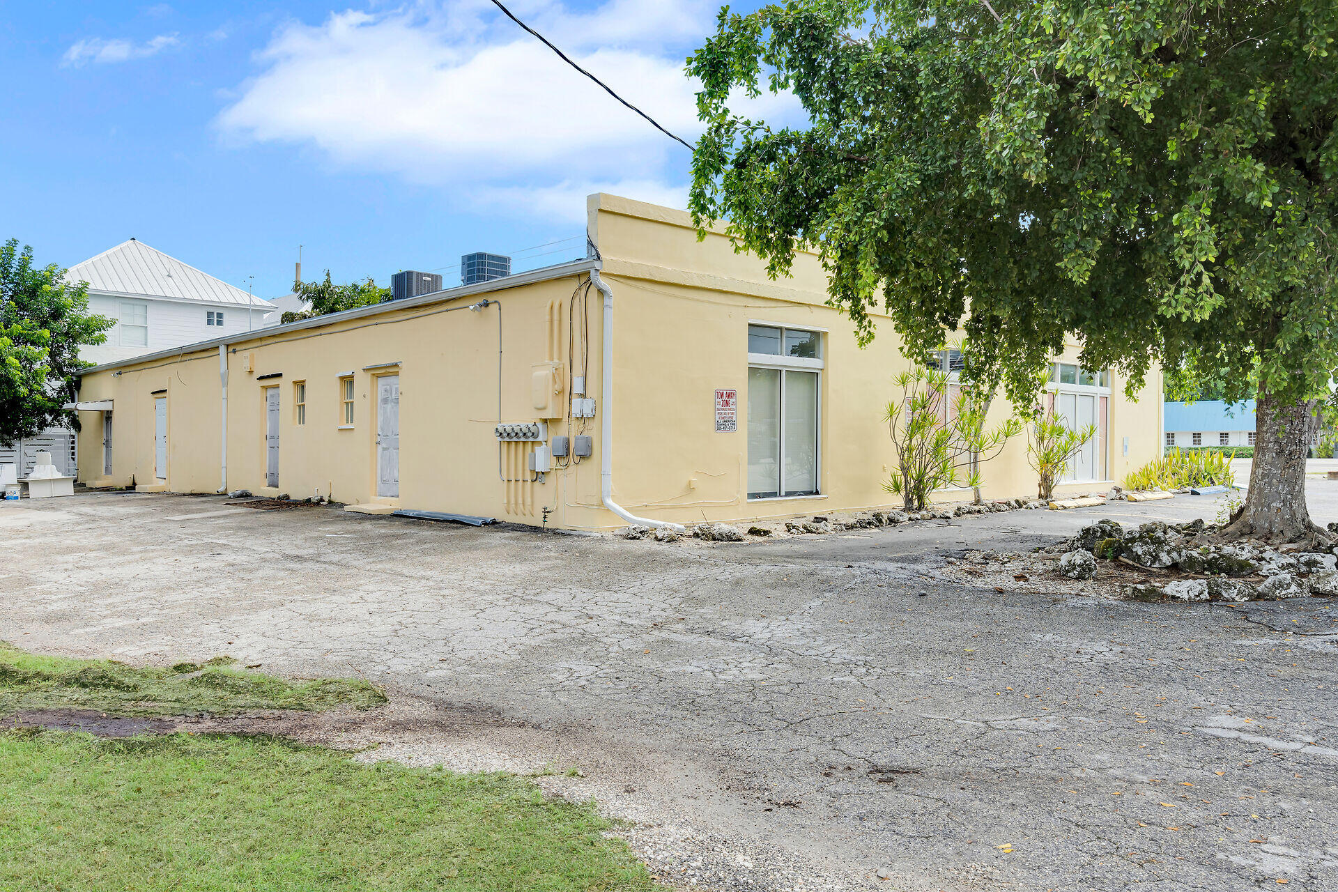 81904 Overseas Highway Suite #4