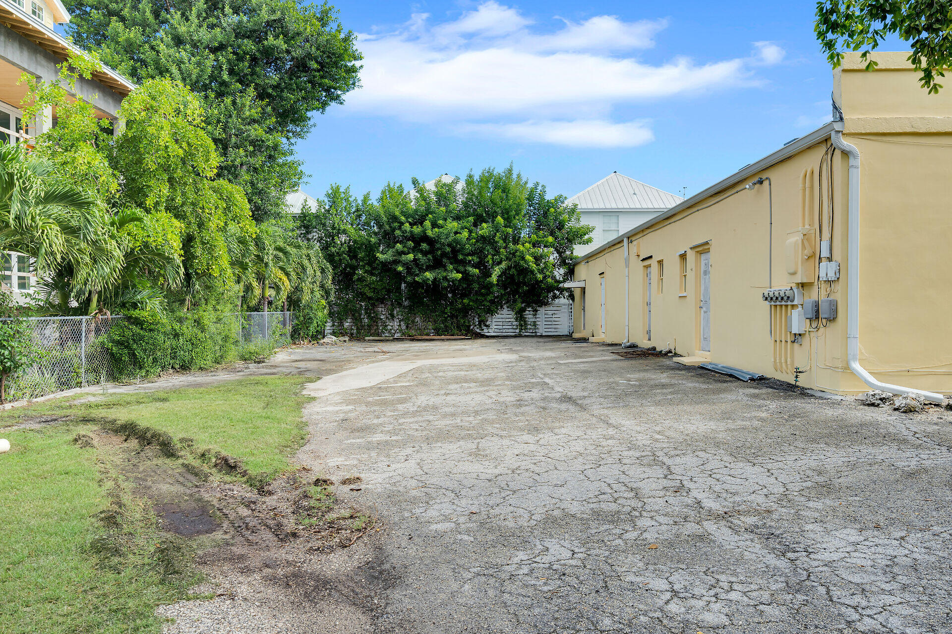 81904 Overseas Highway Suite #4