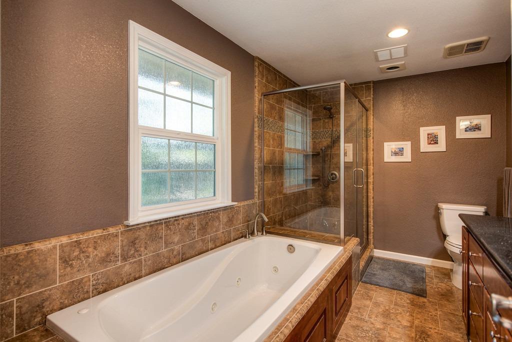 104 Cradle Bar Court