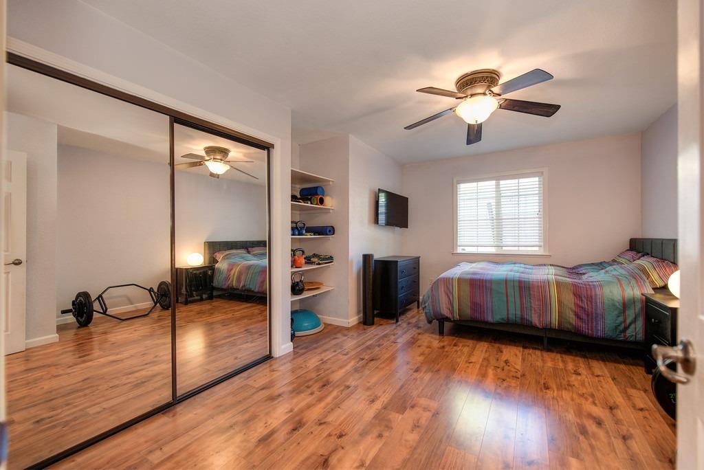 104 Cradle Bar Court