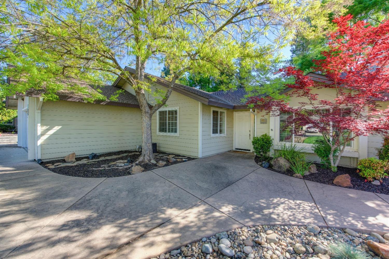 104 Cradle Bar Court