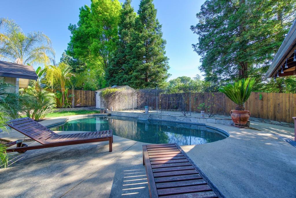 104 Cradle Bar Court