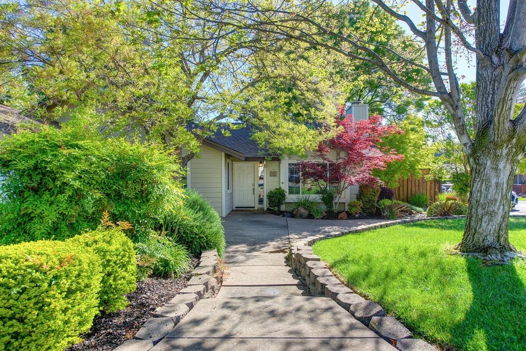 104 Cradle Bar Court