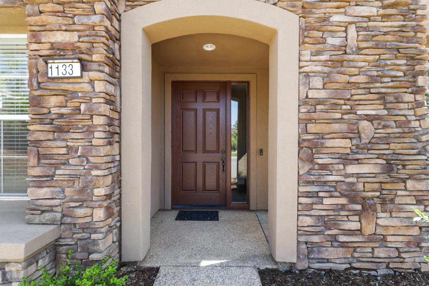 1133 Blue Heron Court