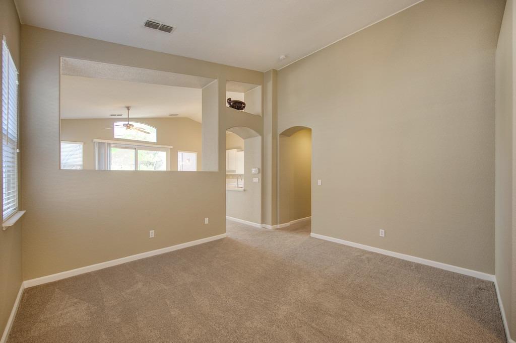 2154 Horseshoe Glen Circle