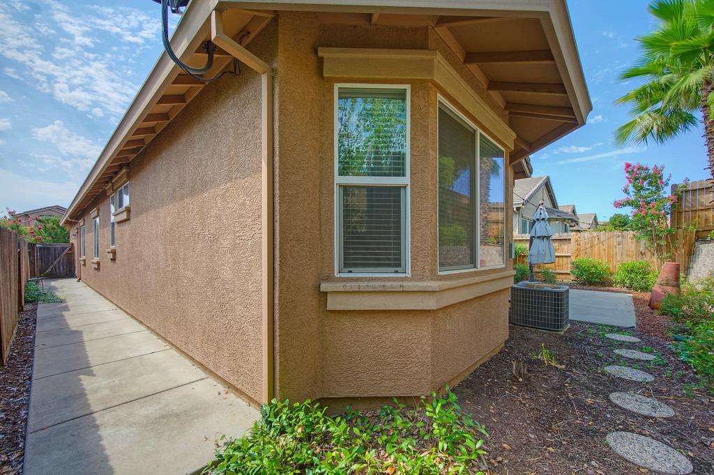 2154 Horseshoe Glen Circle