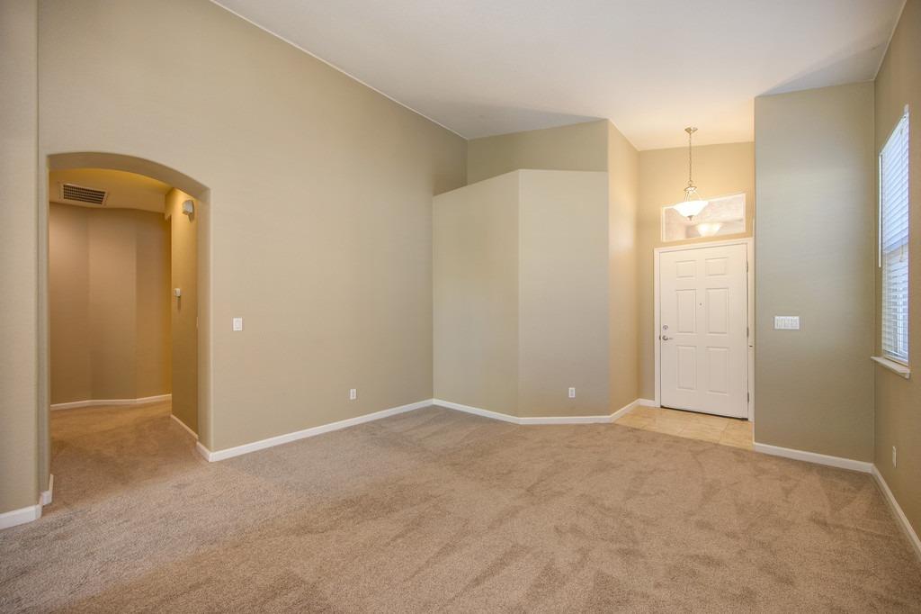 2154 Horseshoe Glen Circle