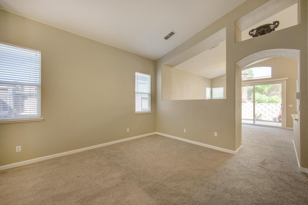 2154 Horseshoe Glen Circle