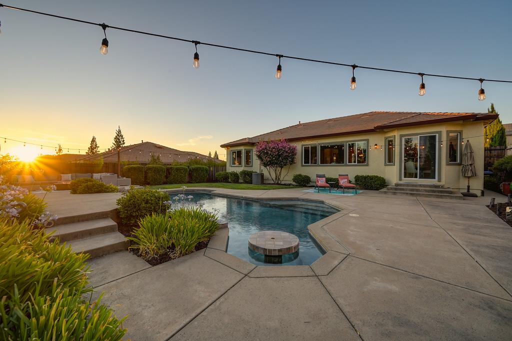 1669 Gallinger Court