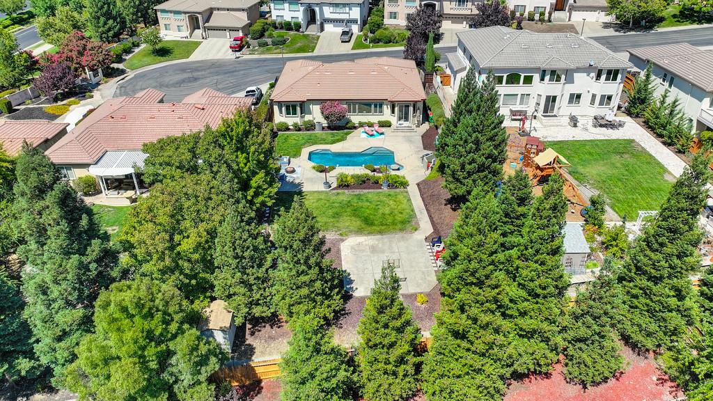 1669 Gallinger Court