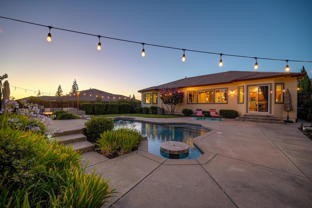 1669 Gallinger Court