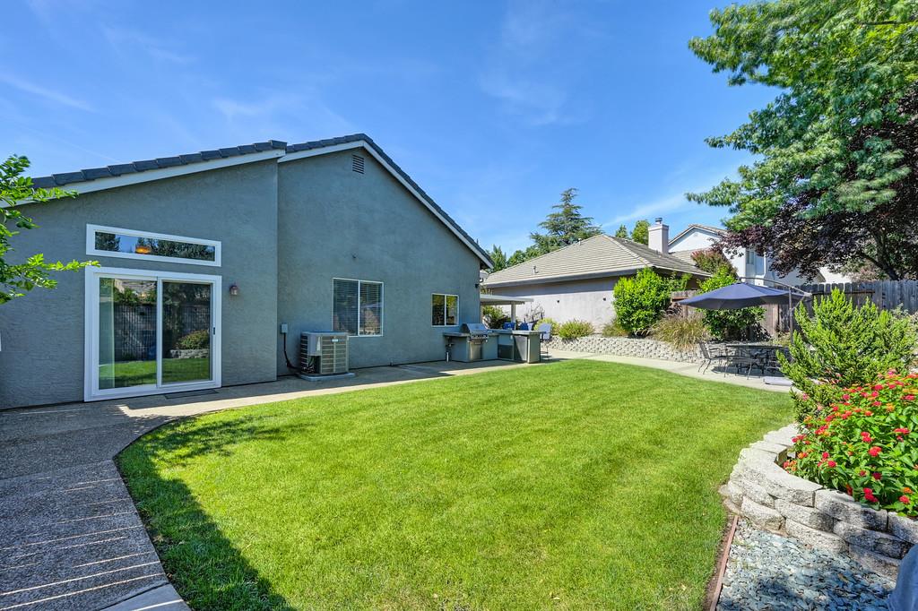 110 Larkin Circle
