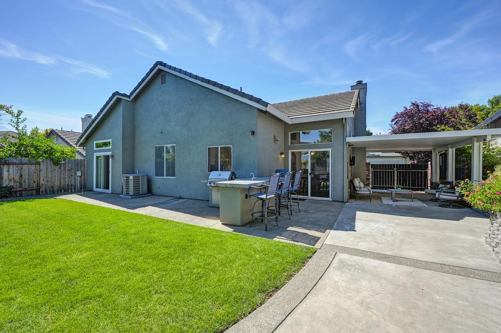 110 Larkin Circle