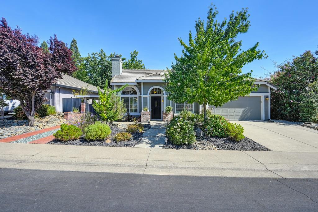 110 Larkin Circle