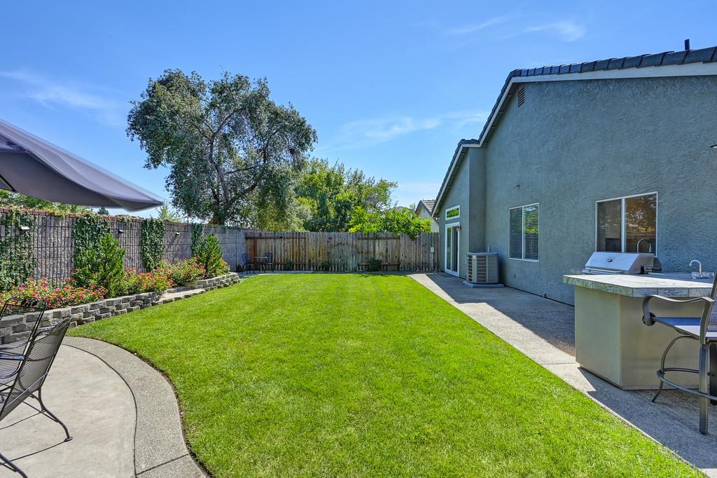 110 Larkin Circle