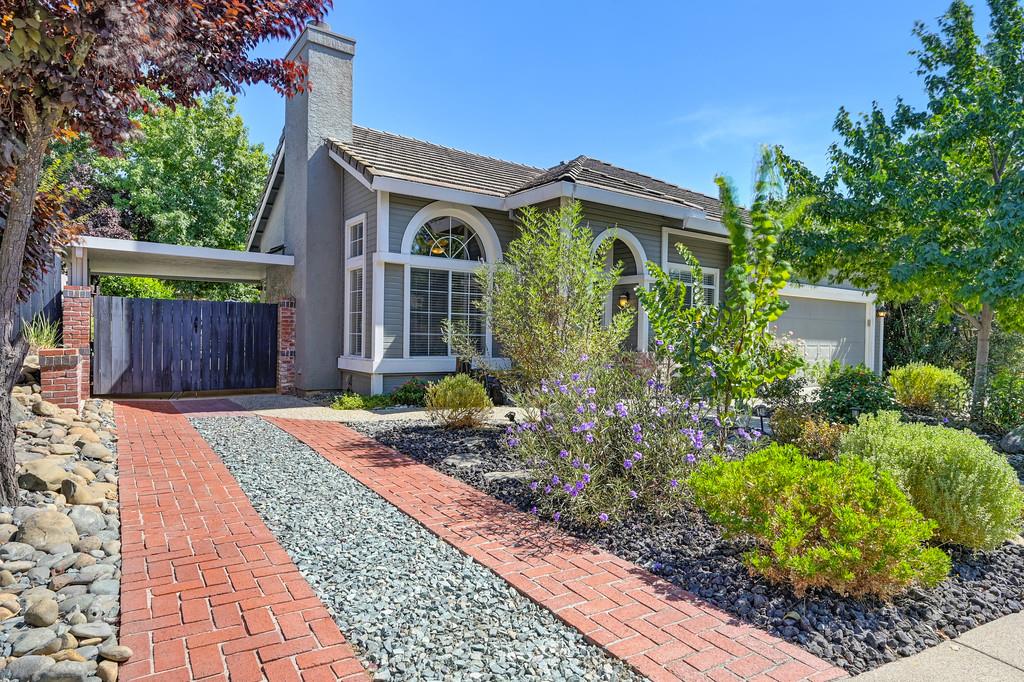 110 Larkin Circle