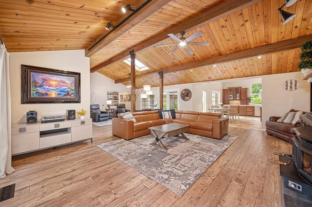 325 Diamond Oaks Road