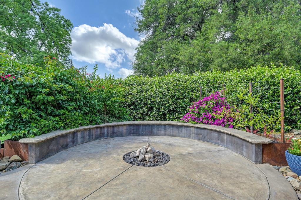 325 Diamond Oaks Road