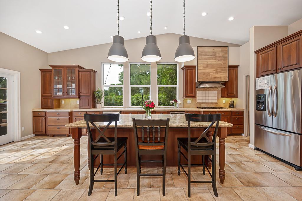 325 Diamond Oaks Road